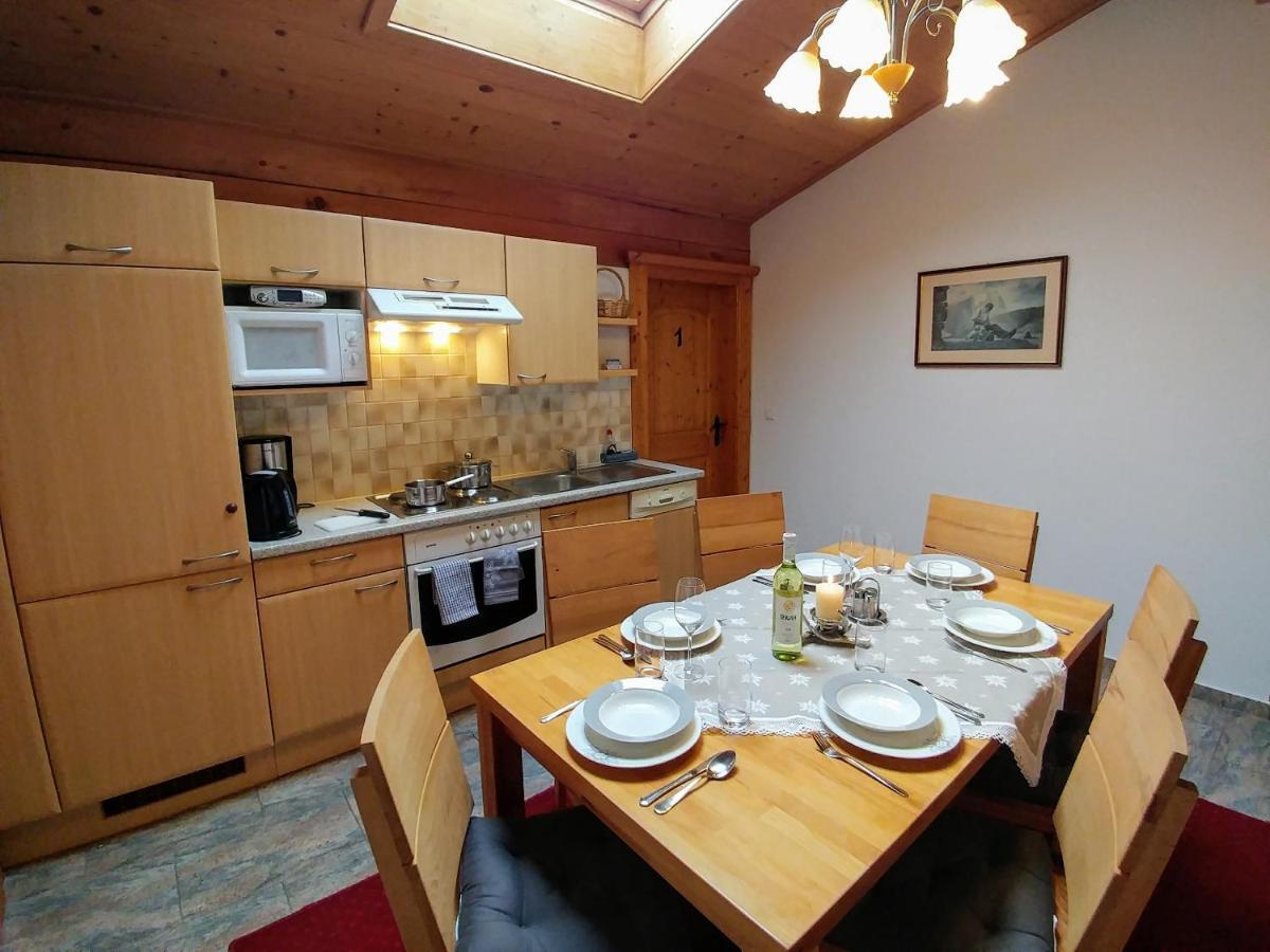 Ferienhaus Bergblick 플메스 외부 사진